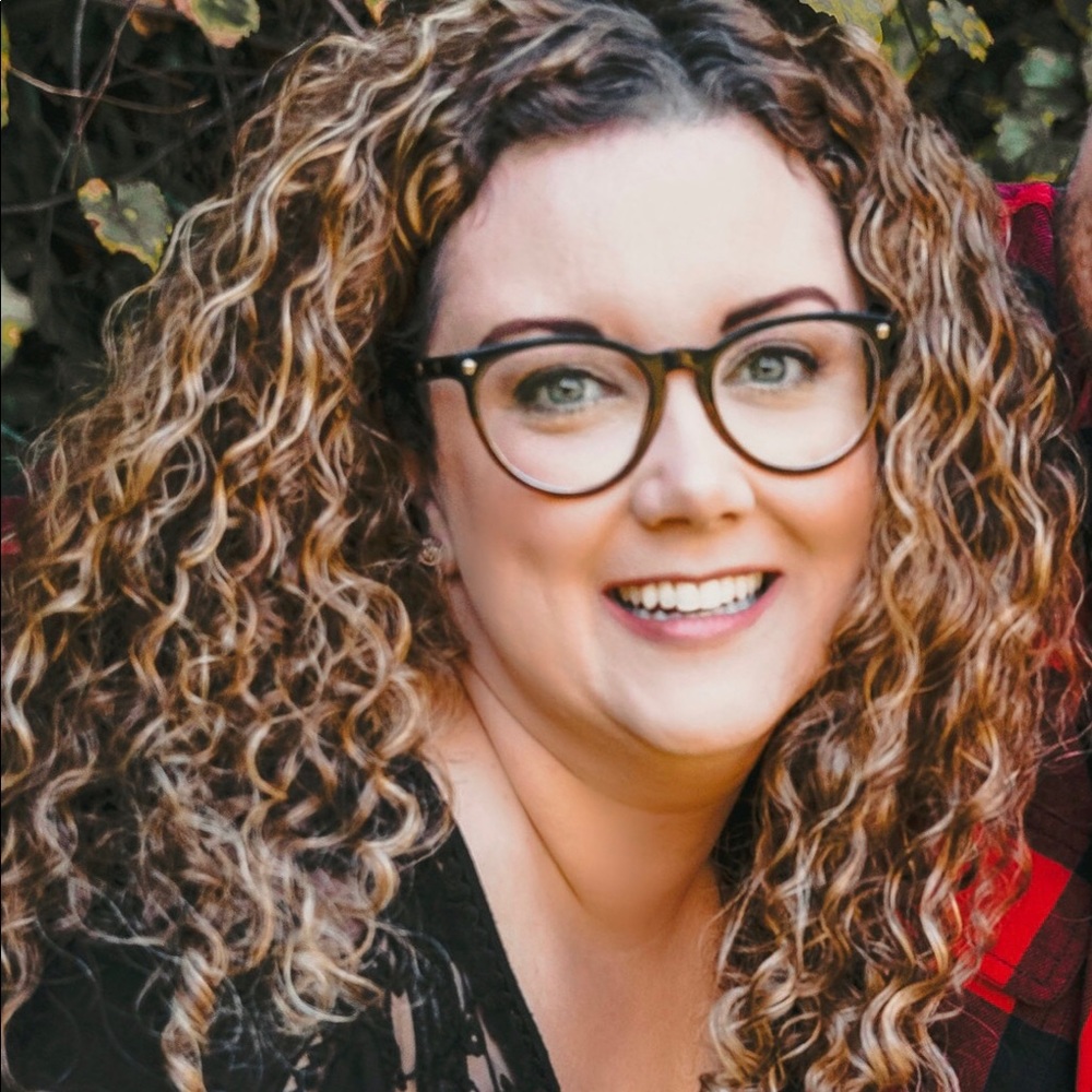 Meet your Posher, Cecelia